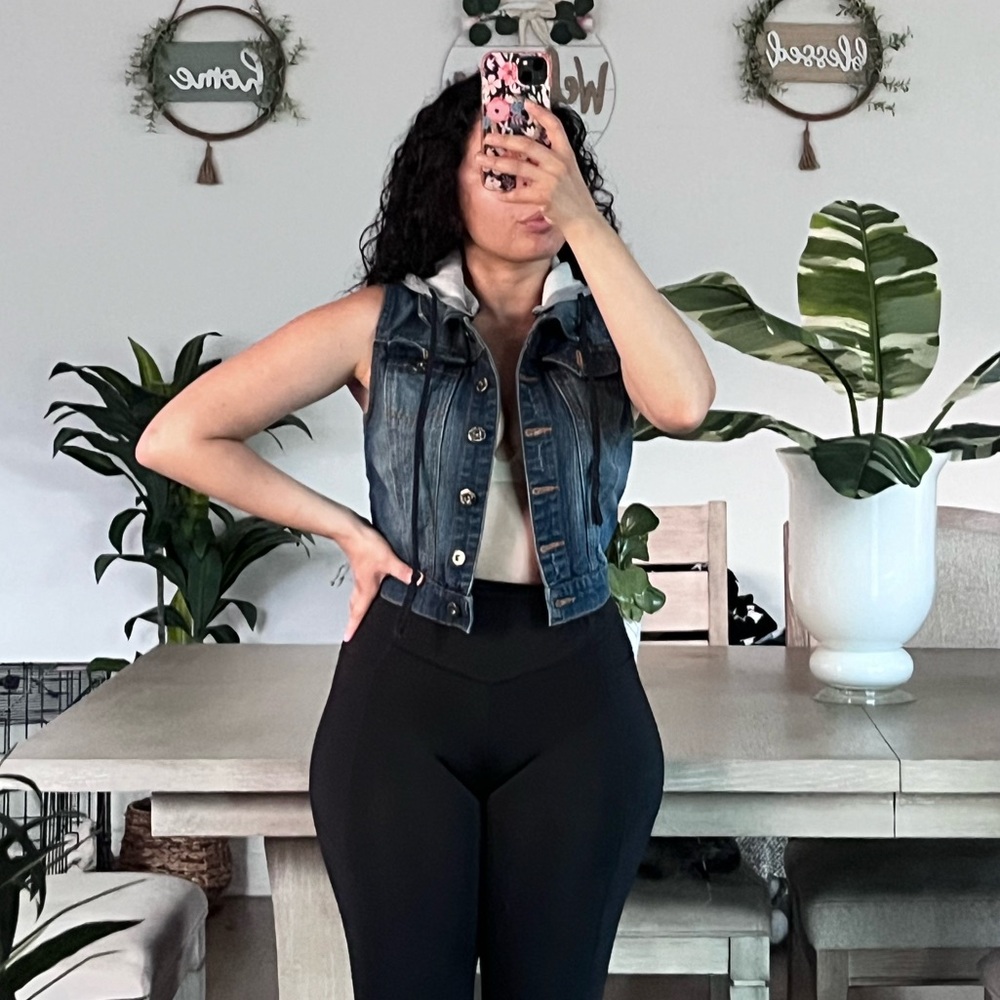 MISS POSH | CUT SLEEVES JEAN JACKET WITH HOODIE